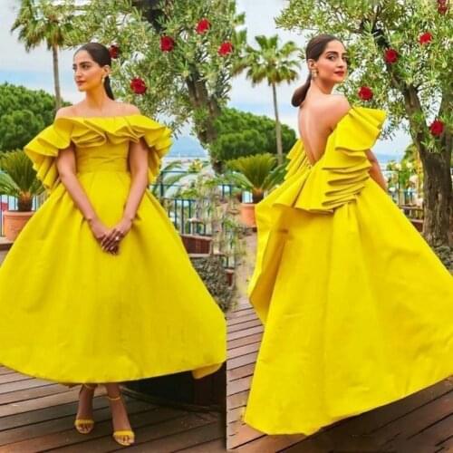 Bright Yellow Short Prom Dresses Off The Shoulder Sexy Backless Satin Ruffles Evening Gowns Saudi Arabia Robe Party Dress