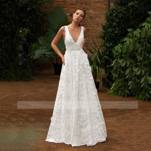 Simple Lace V Neck Wedding Dress Open Back A Line White Flowers Appliques Bow Spaghetti Straps White Bridal Gown Floor Length