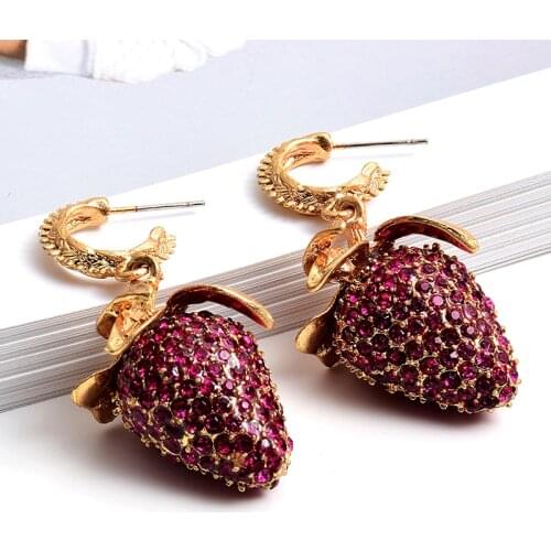New Arrive Full Rhinestones Metal Strawberry shaped Drop Earrings Fashion Trend Crystals Jewelry Accessories For Women