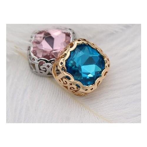 Fat Square Glass Crystals Sew On Rhinetones Pointback Glass Sew on Stone with Gold Nest Claw Sewing Rhinestone for Wedding Dress