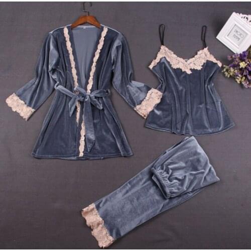 COLOR OF HEART Women's Pajamas