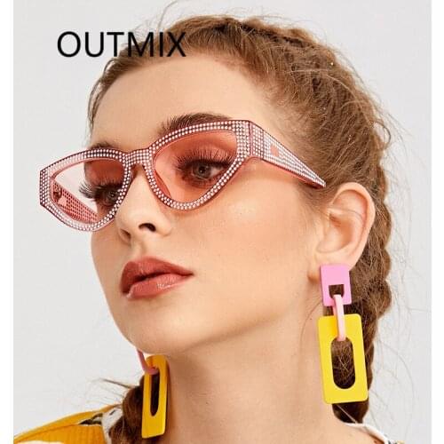 Fashion Diamond Triangle Cat Eye Sun Glasses Women Trend 2021 Vintage Exaggerated Ladies Sun Glasses Luxury Brand UV400 Shade