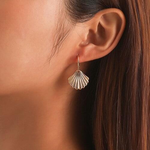 Simple Vintage Alloy Shell Scallop Dangle Earrings for Women Creative Geometric Round Circle Earring Ear Jewelry Brincos Gift