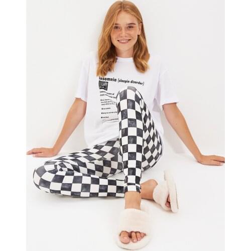 Trendyol Printed Knitted Pajamas Set THMAW22PT0035