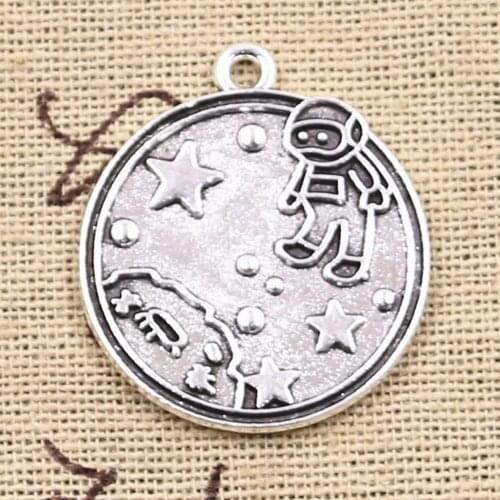 5pcs Charms Astronaut Space Dream Cosmonaut 38x35mm Antique Silver Color Pendants Making DIY Handmade Tibetan Finding Jewelry