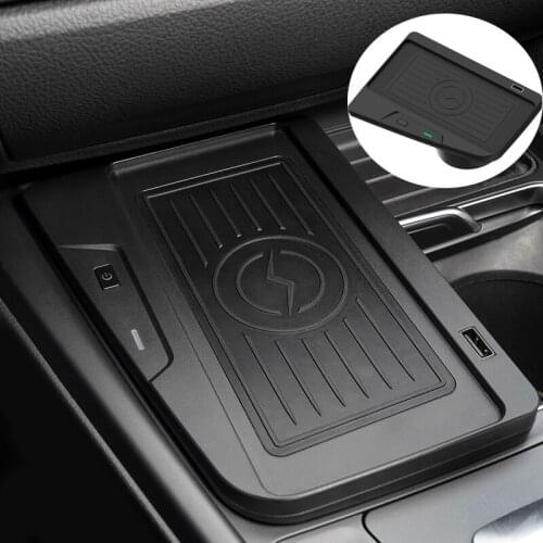 Car Wireless Fast Charger for BMW 18-20 New 4 Series F32 F33 F36 M4 Old 3 Series 16-18 F30 F31 F34 M3 Wireless Charging Pad