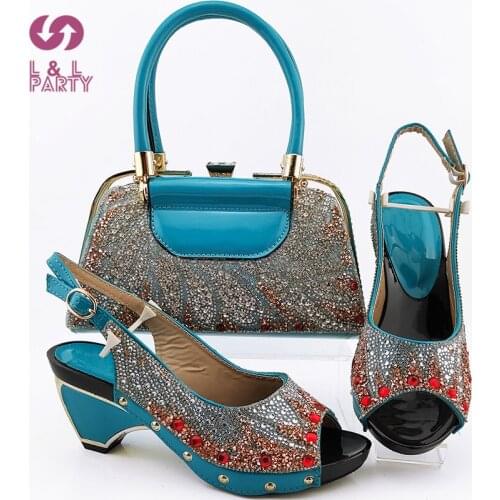2021 Rhinestone Style Noble Italian Design Newest Women Hot Selling Shoes and Bag Set Sky Blue Color for Christmas Party