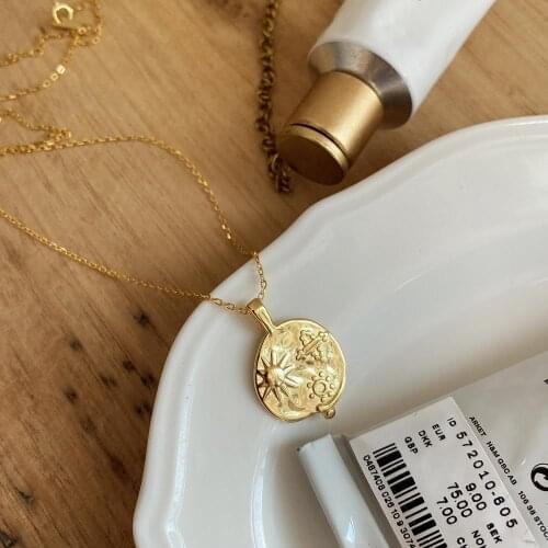 Sun planet planet pendant necklace female ins simple niche chic 925 sterling silver golden necklace