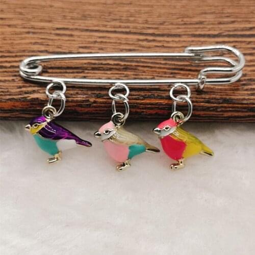 Enamel flying swallow brooch ladies animal bird brooch jewelry gift