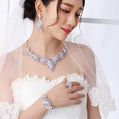 Large top quality engagement party 4pcs sets White full crystal Necklace+Bracelet+earrings+ring big jewelry set for bridal