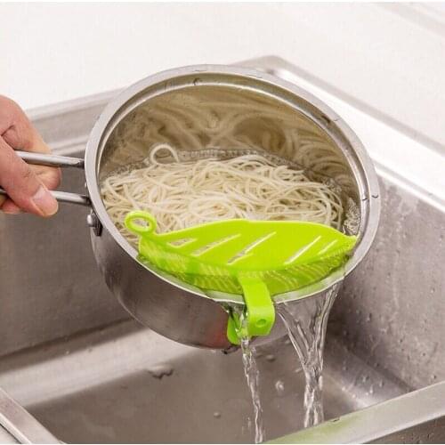 Kitchen Fruit Vegetable Cleaning Tool Leaf Shaped Rice Wash Gadget Noodles Spaghetti Beans Colanders Strainers Kitchen Tool