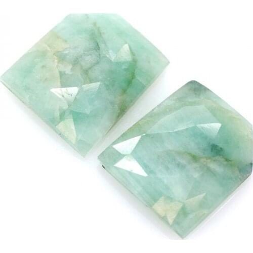 18,78 ct. Emerald Cabochon Cut