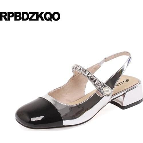 Square Chain Block Runway Closed Toe Slingback Designer Patent Leather Women Shoes 2021 Spring Low Heel Pearl Sandals Silver