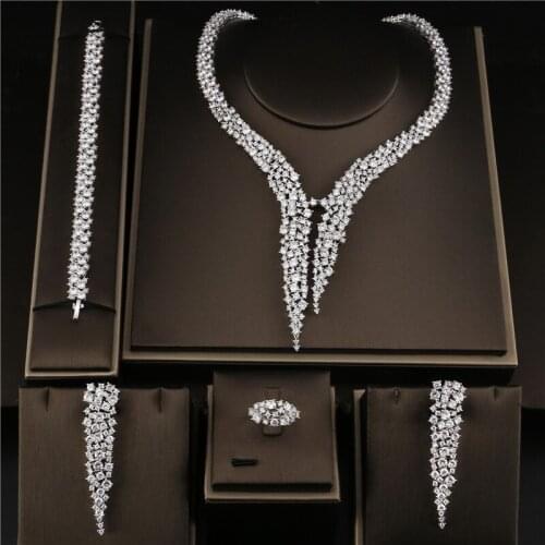 Necklace Earrings Bracelet Ring Set of 4 Personality Creative Ladies Zircon Chain Wedding Bridal Party Jewelry Set Dress Up