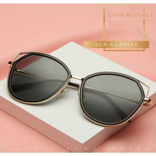 2021 Classic Luxury Trendy Cat Eye Women Sunglasses Brand Design Vintage Big Frame Men Sun Glasses Metal Glasses Uv400