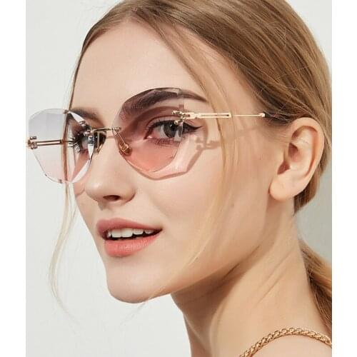 RunBird Rimless Clear Sunglasses Women Cat Eye Pink Brown Green Blue High Quality Cat Eye Shades for Women 2018 Classic 5276R