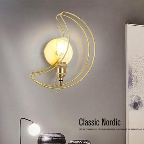 Creative Golden Pentagon Bedside Wall Lamp Modern Simple Bedroom Decorative Iron Wall Mount Lighting Fixture Bedside Wall Light