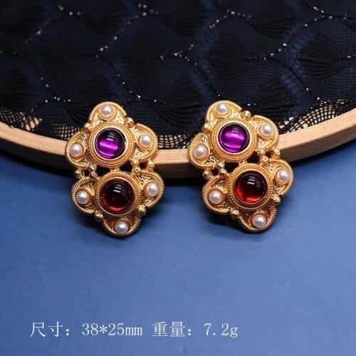 Vintage western antique baroque palace inlaid resin pearl geometric stud earrings for women jewelry spot