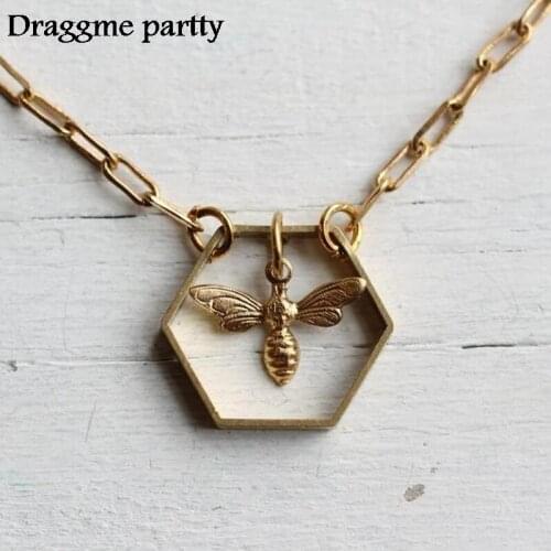 Bee Necklace Women Insect Geometric Bee Hive Pendant Chain HoneyBee Clavicle Chain Female Party Jewelry Valentines Day Gifts