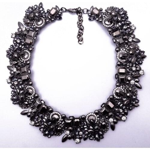 Luxury Femme Bijoux Crystal Flower Indian Round Necklace Wedding Bridal Bib Jewelry Women Statement Choker Banquet Accessories