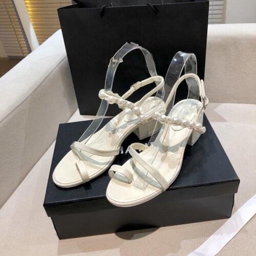 2021 Fashion Luxury Pearls Sandals Shoes Women Summer Round Toe Low Heels Shoes Ladies Street Beach Sansals Shoes