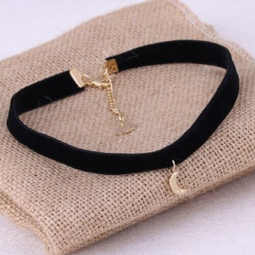 1Pc New Arrival Tiny Moon Pendant Black Korea Velvet Rope Choker Collar Necklace Female Simple Make Up Jewelry Girls Gift