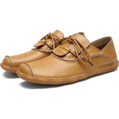 Plus size mens split leather shoes mens casual shoes super soft mens flat driving shoes Мужская повседневная обувь At Par E44