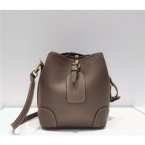 2021 New Handle Bag Exquisite Women Large Capacity Commuter Bag High Quality Leather Fashion Bucket Bag For Women