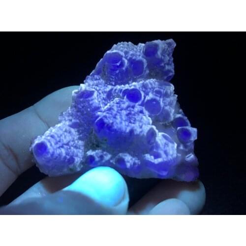 85.8gNatural green fluorite and crystal symbiotic mineral specimen healing energy home decoration QUARTZ GEM