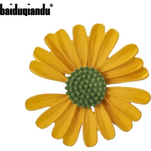 Factory Directly New Arrival Sunflower Brooch Pins for Hijab Hats Dress or Bags Jewelry Accessories Enamel Party Brooches