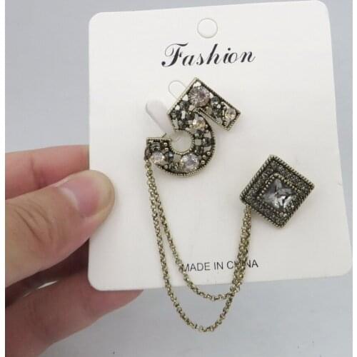 Fashion Rhinestone Brooches Beautiful Ladies Brooch Pin Gifts For Women Accessories Vintage Metal Pin Luxury Imitation Jewelry