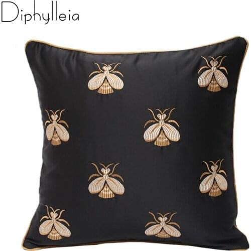 Diphylleia Luxury Cushion Cover Bee Embroidery Pillow Decoration Black Gold Pillow Cover Cojines Home Fashion Housse De Coussin