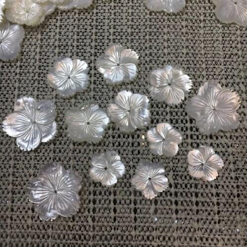 Middle Hole 18-30MM 10Pcs 100% Natural Pearl Mother Shell White Flower Style Jewellery Necklace Beads Jewelry Charms