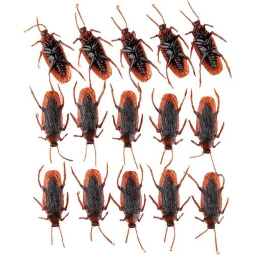10Pcs Tricky Bug Gags Practical Jokes Halloween Gadget Plastic Joke Decoration Props Rubber Toys Plastic Bugs Cockroach