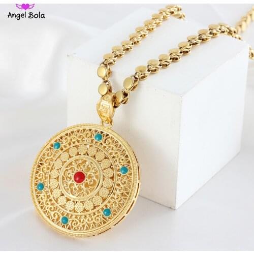 Arab Women Round Beautifully Carved Gold Pendant Necklace Muslim Islamic Jewelry Wedding Banquet Accessories Female Necklace