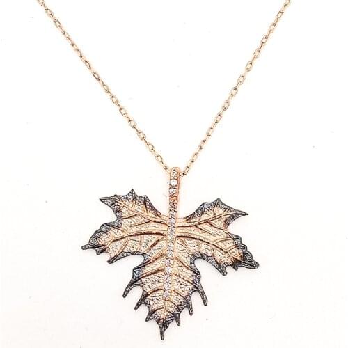 925 sterling silver Woman Necklace Sycamore Leave Chain dangling Dainty oxidized edges Everyday Jewellery Simple birthday gift