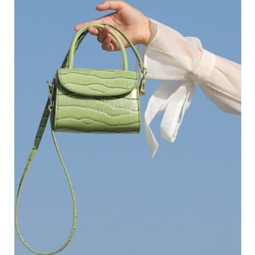 Summer portable mini bag female new 2019 small fresh shoulder Messenger bag fashion simple handbag