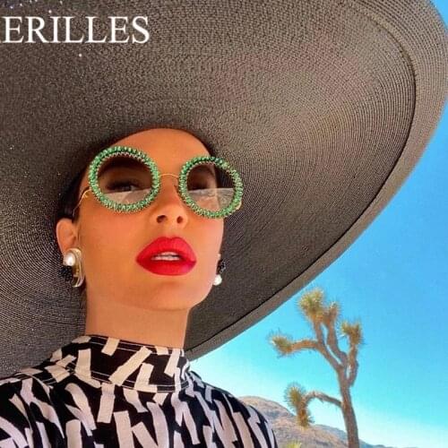 2021 Luxury Round Diamond Sunglasses Women Brand Designer Glasses Big Rhinestone Female Eyewear Vintage Sunglasses Men Shades