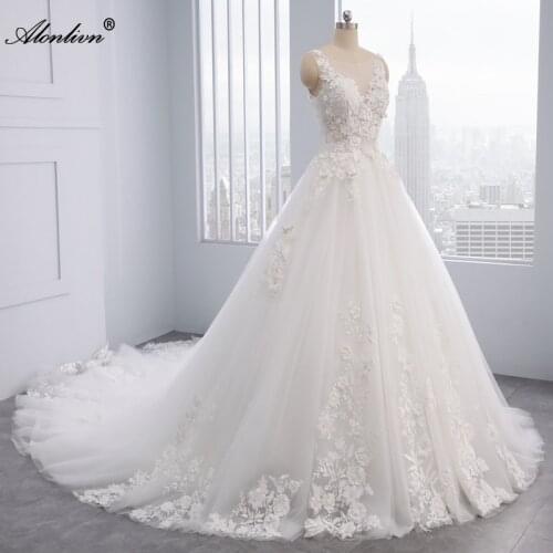 Alonlivn Real Photo Beaded 3D Flowers Embroidery Ball Gown Wedding Dresses O-Neck Court Train With Button Bridal Skirts