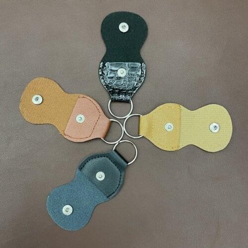 1pcs Easy To Carry PU Leather Keychain Guitar Plectrums Holder Bags Pouch Plectrum Case Bag Keychain Shape Guitar Accessories