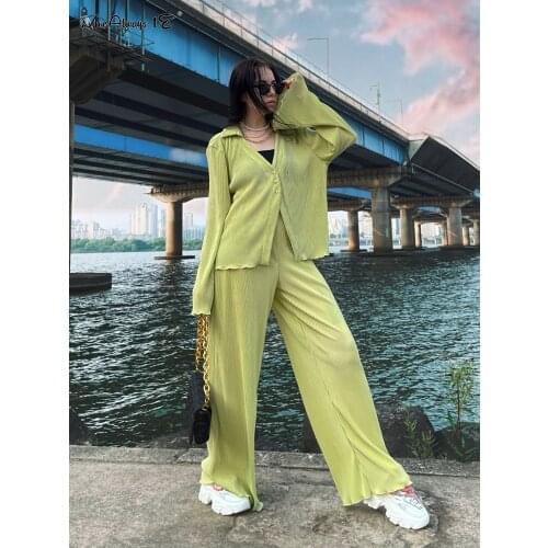Mnealways18 Spring Summer Green Pleated Pants Women Fashion Elastic Waist Wide Leg Pants Loose Ladies Office Casual Pants 2021