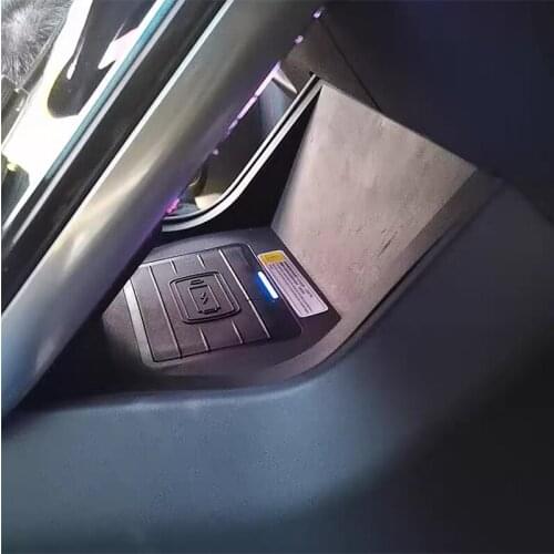 For Range Rover Velar 2017 2018 2019 2020 15w car wireless charger fast charger phone charger charging plate phone holder