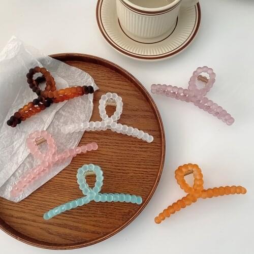 Minimalist temperament matte candy color hair claws female summer personality shark clip advanced feeling accessories for women