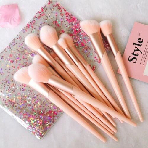 7pcs Rosegold Handle Makeup Brushes Set Foundation Powder Blush Eye Shadow Lip Brushes Face Beauty Makeup Tools Kit with PVC Bag