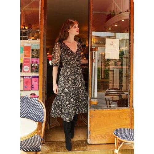 Women Dress 2021 Spring and Summer New Style Ladies Stitching V-neck Short-sleeved Floral Dress