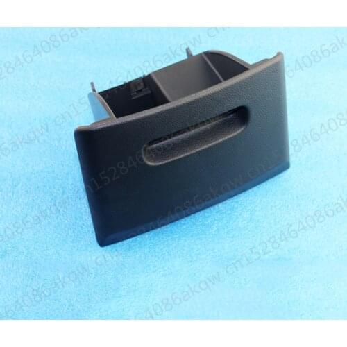 Rear ashtray Suitable for 2005Fo rdF oc us- Ashtray cover assembly behind the armrest box Central control ashtray assembly