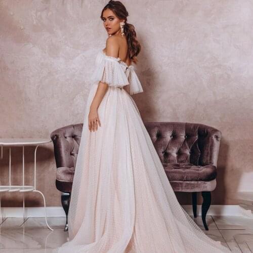 Off Shoulder Princess Polka Dots Tulle Wedding Dress Custom Made Fluffy Sweetheart Short Flutter Sleeves Vintage Bridal Gown