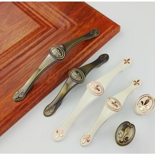 European Bronze Furniture Hardware Handles Kitchen Cabinets Sliding Door Knobs Drawer Wardrobe Cupboard Wine Cooler Pull Handles