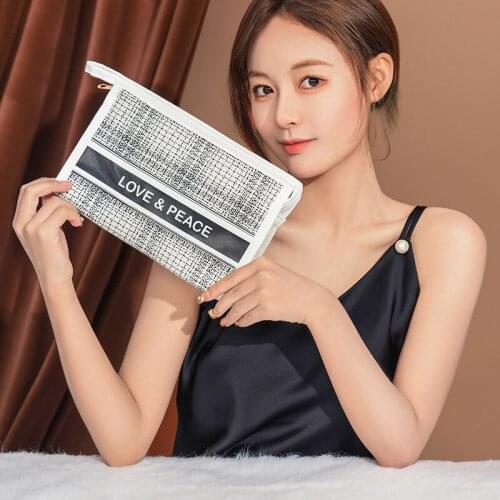 Hot 2021 Summer Fashion Makeup Pouch Neceser Mujer Travel Organizer Cosmetic Bag Toiletry Bag Makeup Bag Portable Cosmetics Bags