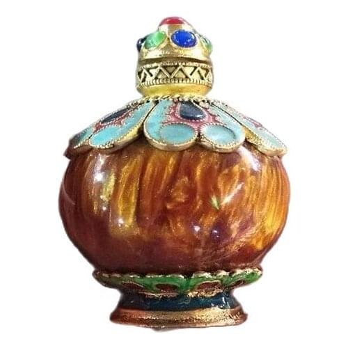 Collection of pure hand carved willow snuff bottle inlaid with eyestones